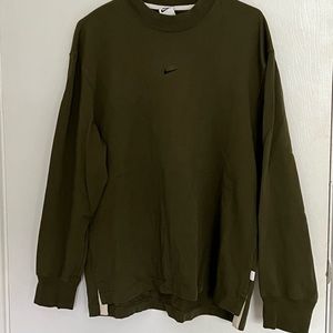 Nike LS Shirt